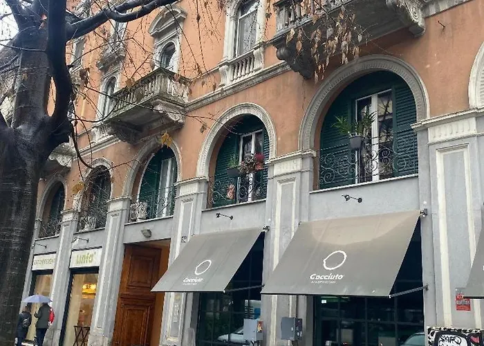 Chicchi House * Milano